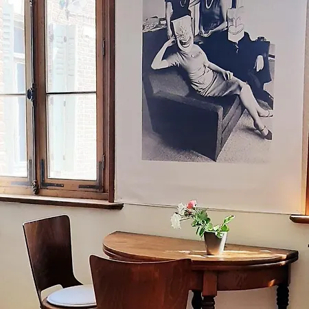 Independant Dans Maison-atelier Apartmán